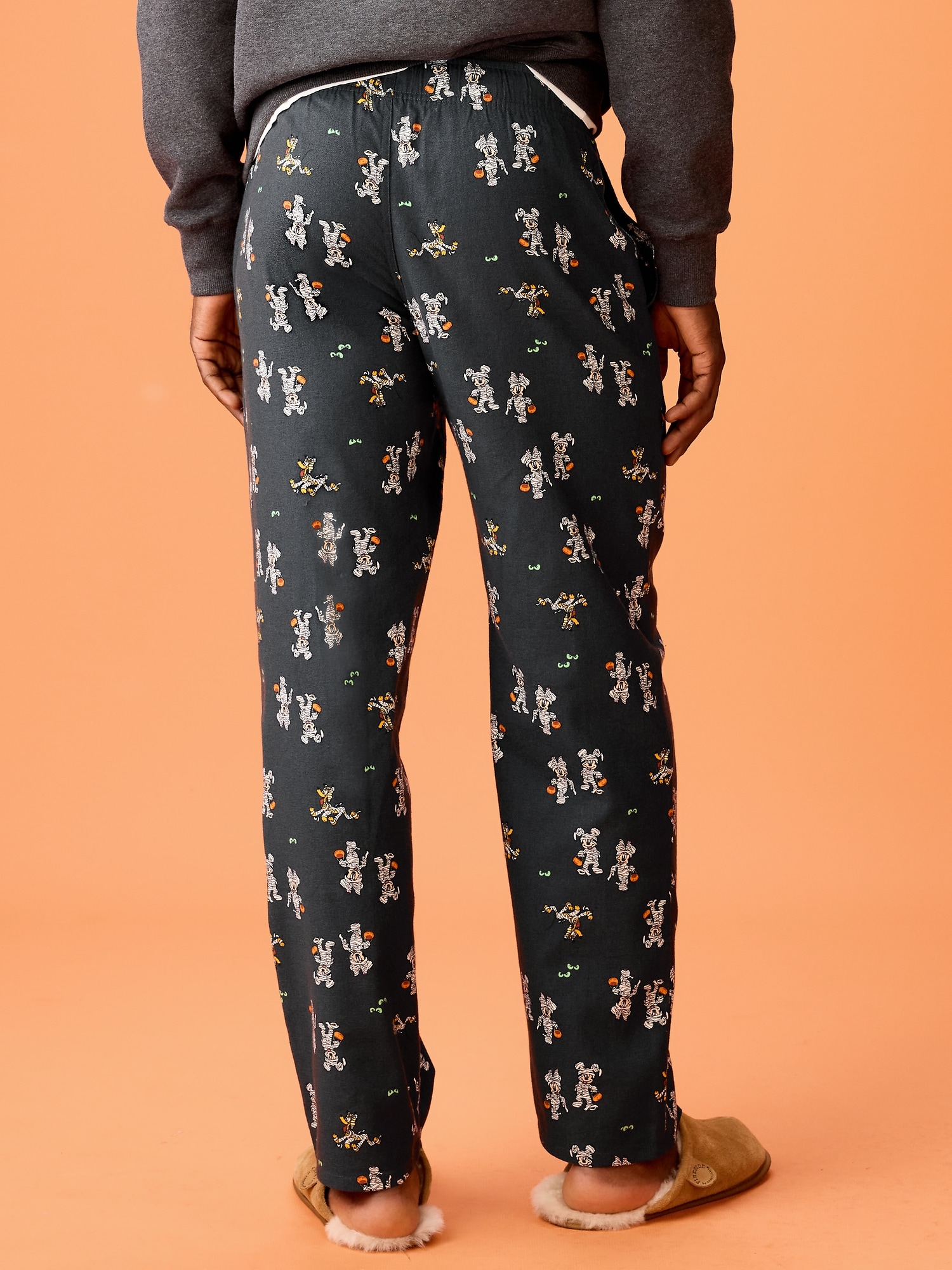 Old Navy x Disney Mickey Mouse Flannel Pajama Pants for Men