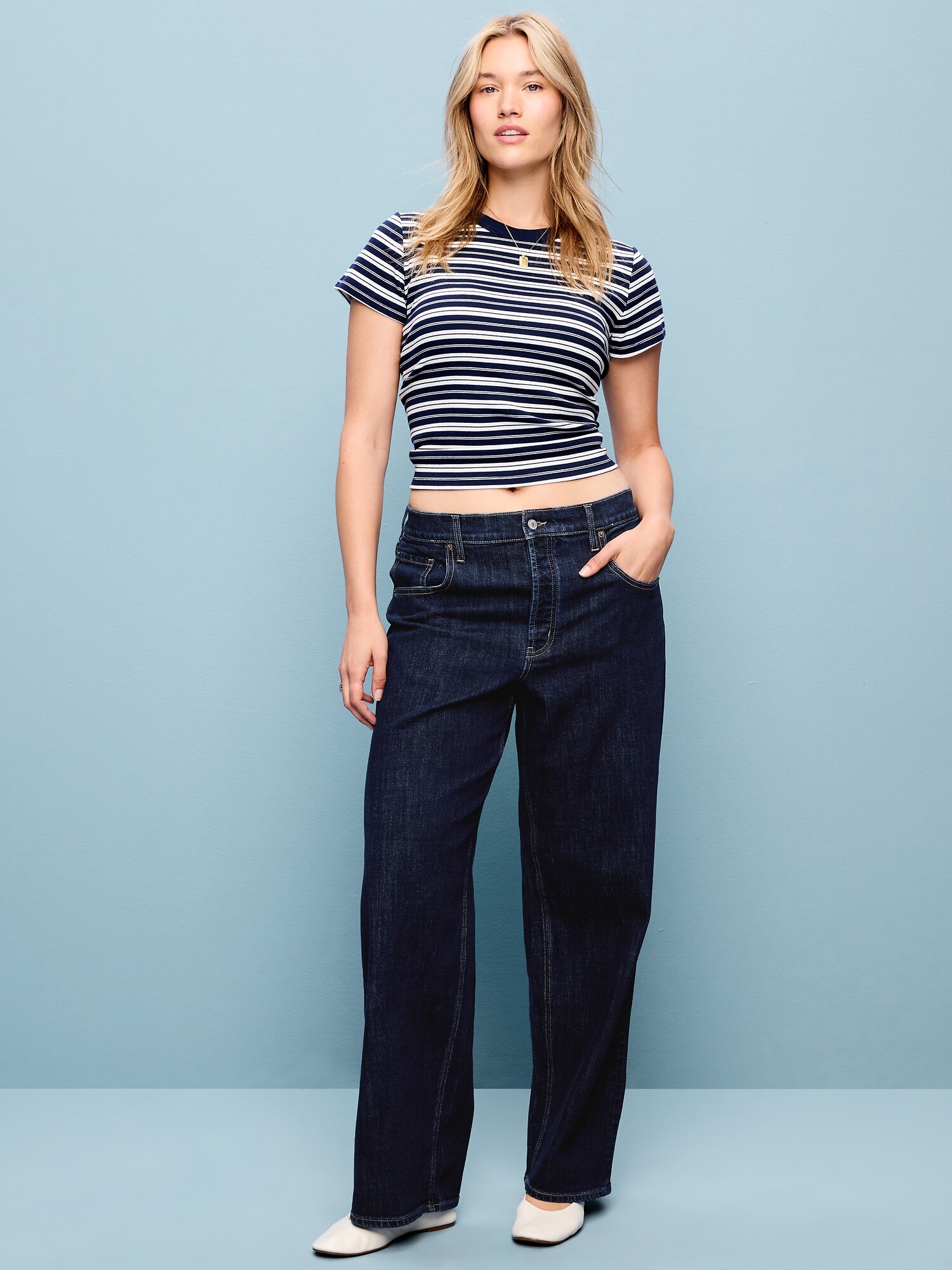 Mid-Rise Slouchy Wide-Leg Jeans