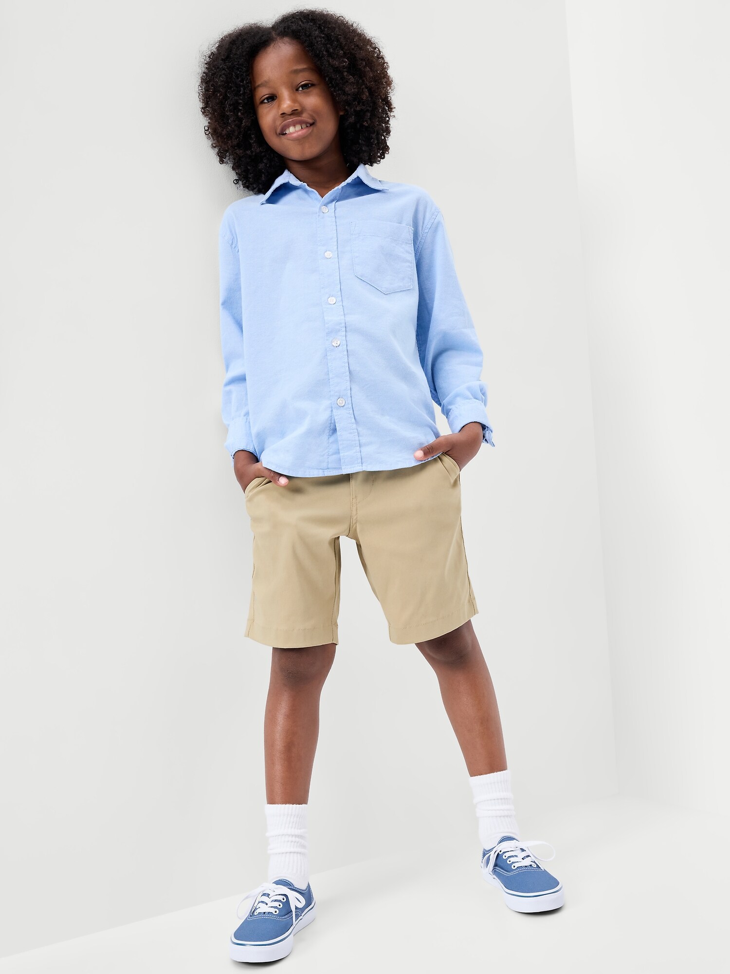 Шорты Old Navy School Uniform Quick-Dry Tech Knee Length Shorts для мальчиков, цвет: Серо-бежевый — фото 3