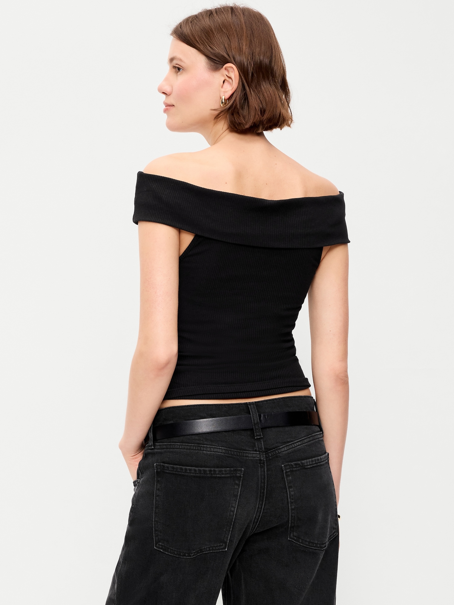 Off-The-Shoulder Fitted Top