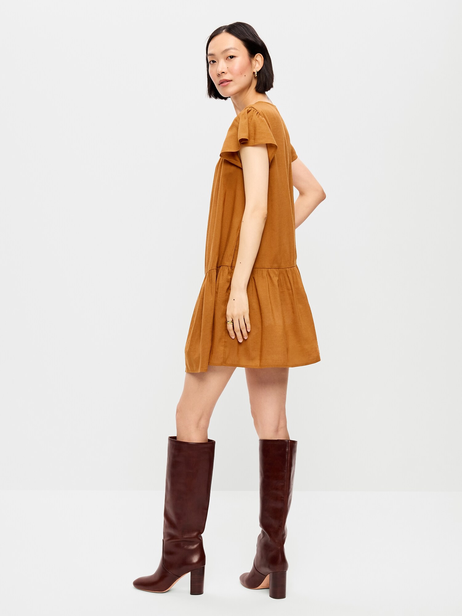 Женское платье Old Navy Flutter-Sleeve Mini Swing, цвет: Redwood Burl — фото 2
