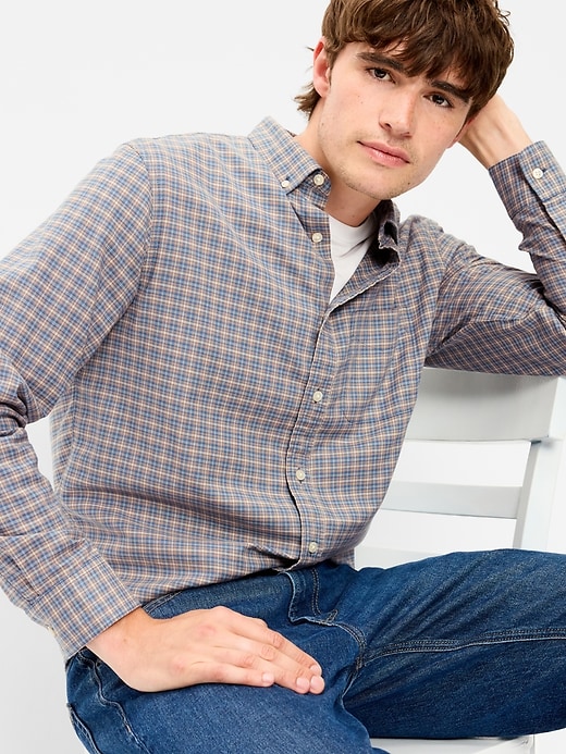 Image number 3 showing, Classic Fit Everyday Oxford Shirt