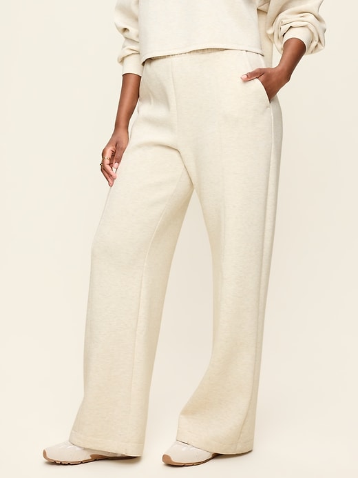 Image number 7 showing, High-Waisted Bounce Fleece Wide-Leg Sweatpants