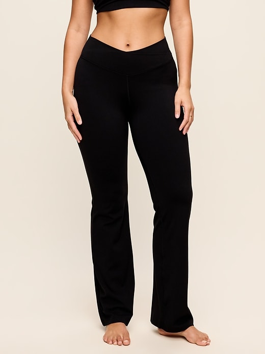 Image number 5 showing, Crossover-Waist StudioSmooth Flare Leggings