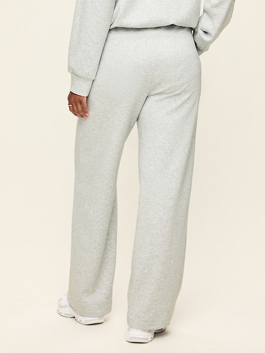Image number 9 showing, Mid-Rise Dynamic Fleece Textured Wide-Leg Sweatpants