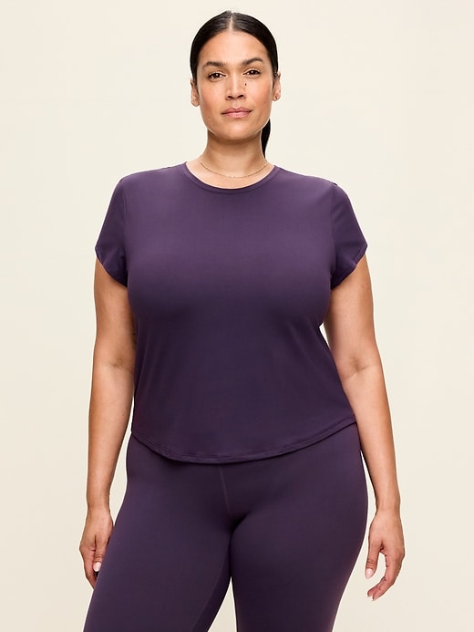 Image number 7 showing, StudioSmooth Short-Sleeve Base Layer Top