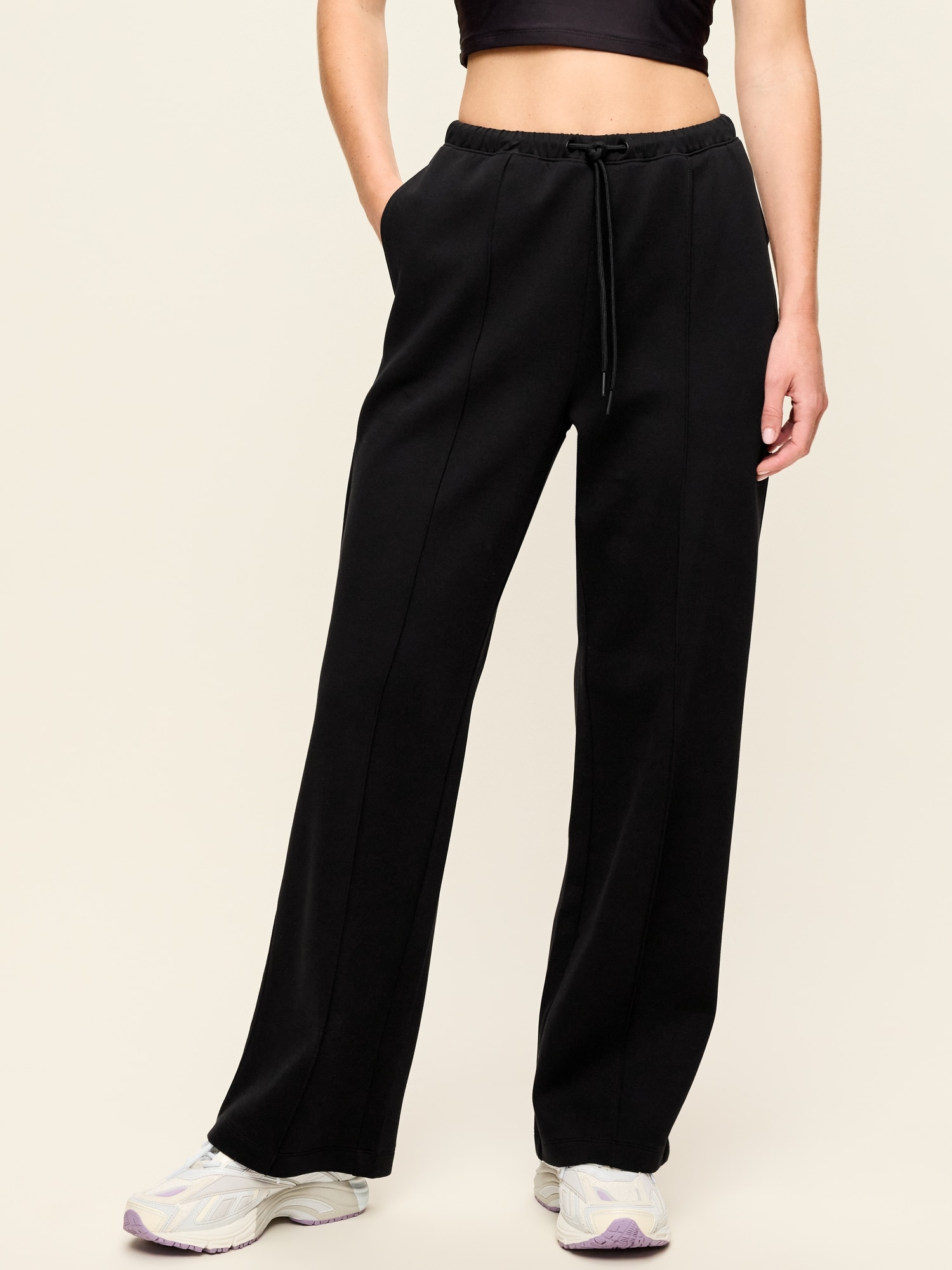 Mid-Rise Dynamic Fleece Textured Wide-Leg Sweatpants