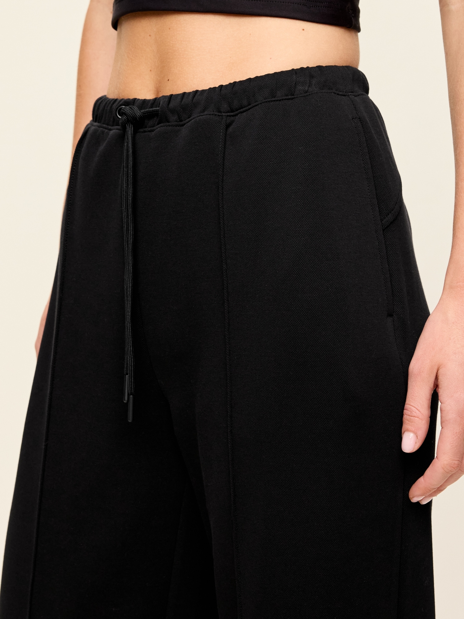 Mid-Rise Dynamic Fleece Textured Wide-Leg Sweatpants