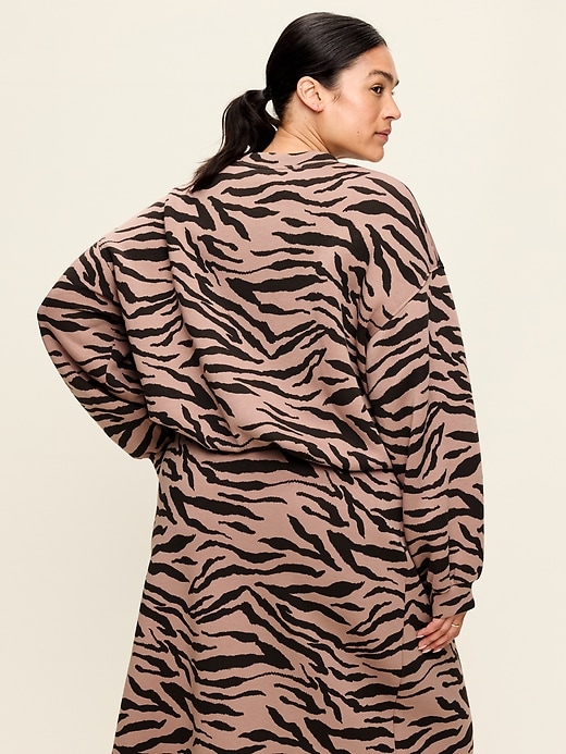 Image number 8 showing, Bounce Fleece Bubble-Hem Sweatshirt