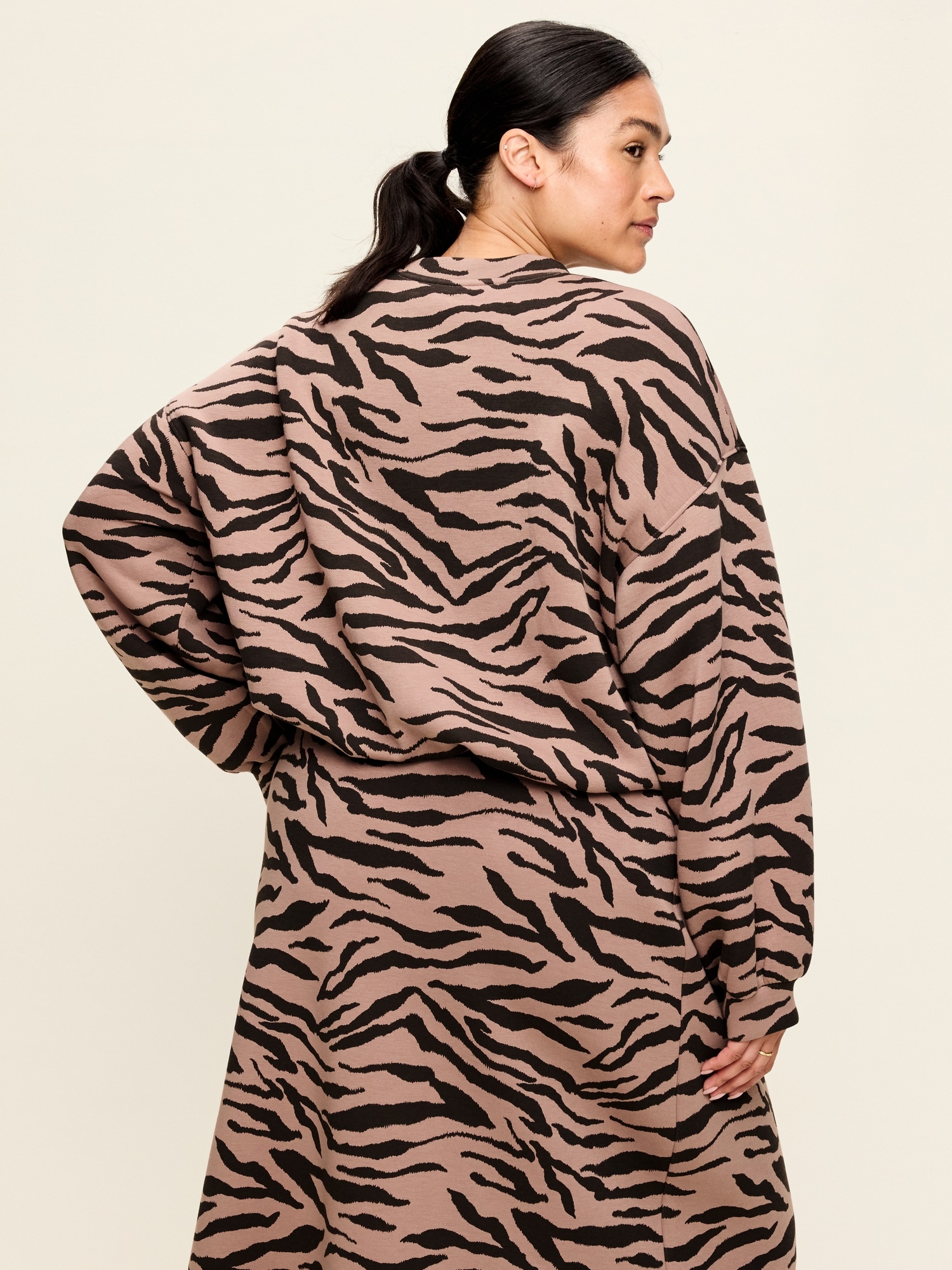 Bounce Fleece Bubble-Hem Sweatshirt