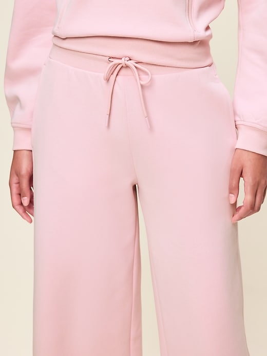 Image number 4 showing, Extra High-Waisted Dynamic Fleece Wide-Leg Sweatpants