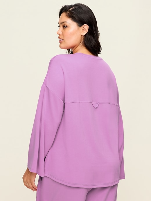 Image number 8 showing, Bounce Lite Oversized Bell-Sleeve Tunic