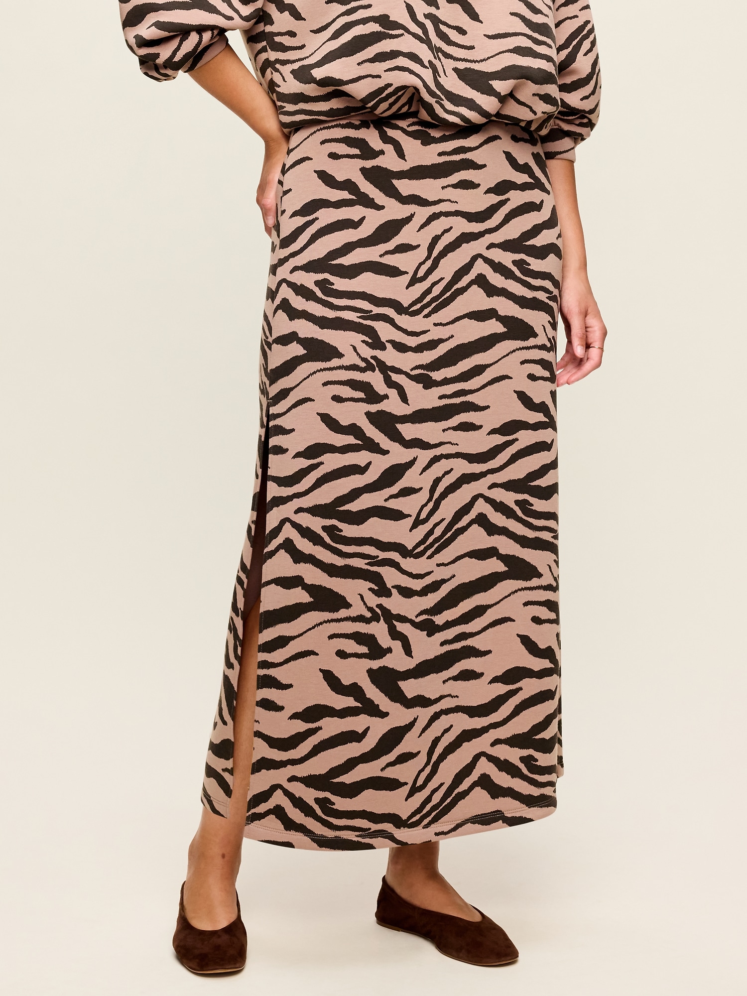 High-Waisted Bounce Fleece Maxi Skirt