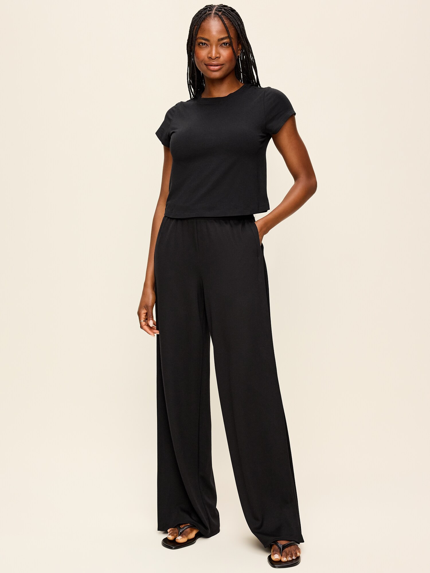 Женские брюки Old Navy High-Waisted Bounce Lite Drapey Wide-Leg Pleated, цвет: Чёрный — фото 2
