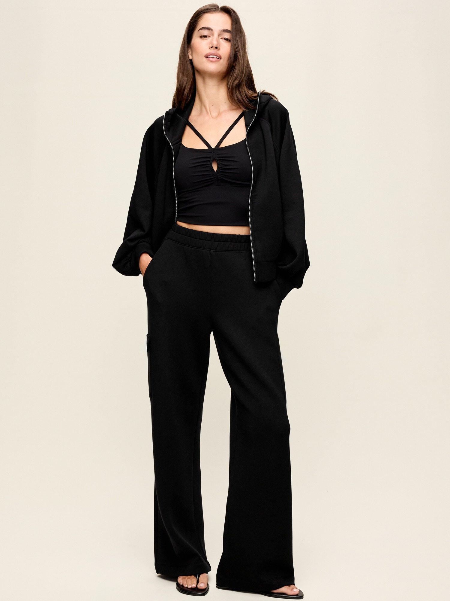 High-Waisted Bounce Fleece Wide-Leg Cargo Sweatpants