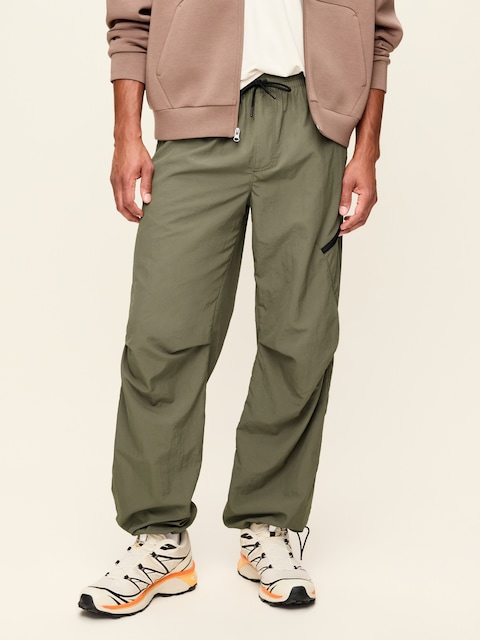 Baggy Tech Cargo Jogger Pants