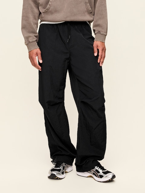 Baggy Tech Cargo Jogger Pants