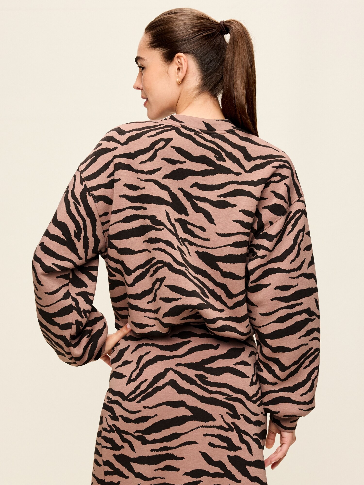 Женская толстовка Old Navy Bounce Fleece Bubble-Hem, цвет: С принтом — фото 2