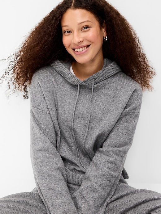 SoSoft Relaxed Pullover Hoodie Sweatshirt | Old Navy