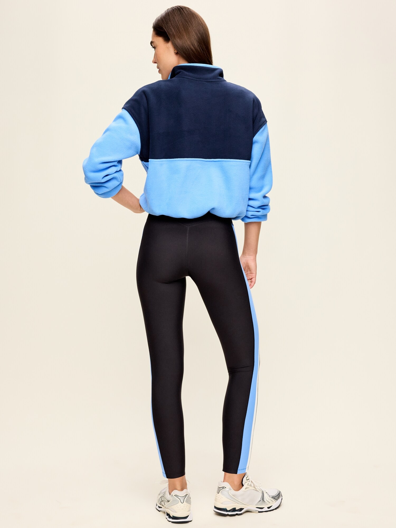 Женские леггинсы Old Navy High-Waisted PowerSoft Boundless 7/8 Leggings – No Front Seam, цвет: Чёрный — фото 3