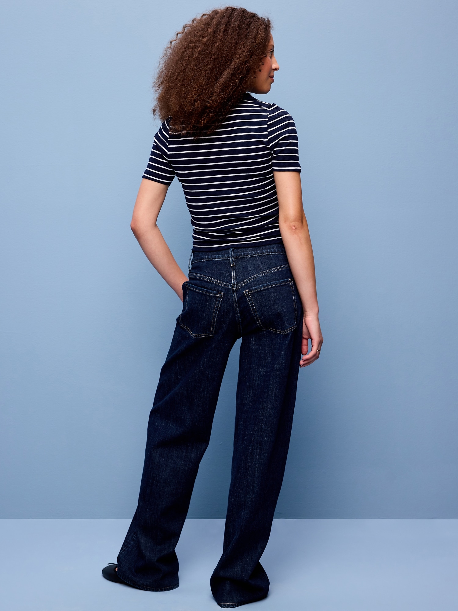 Mid-Rise Slouchy Wide-Leg Jeans