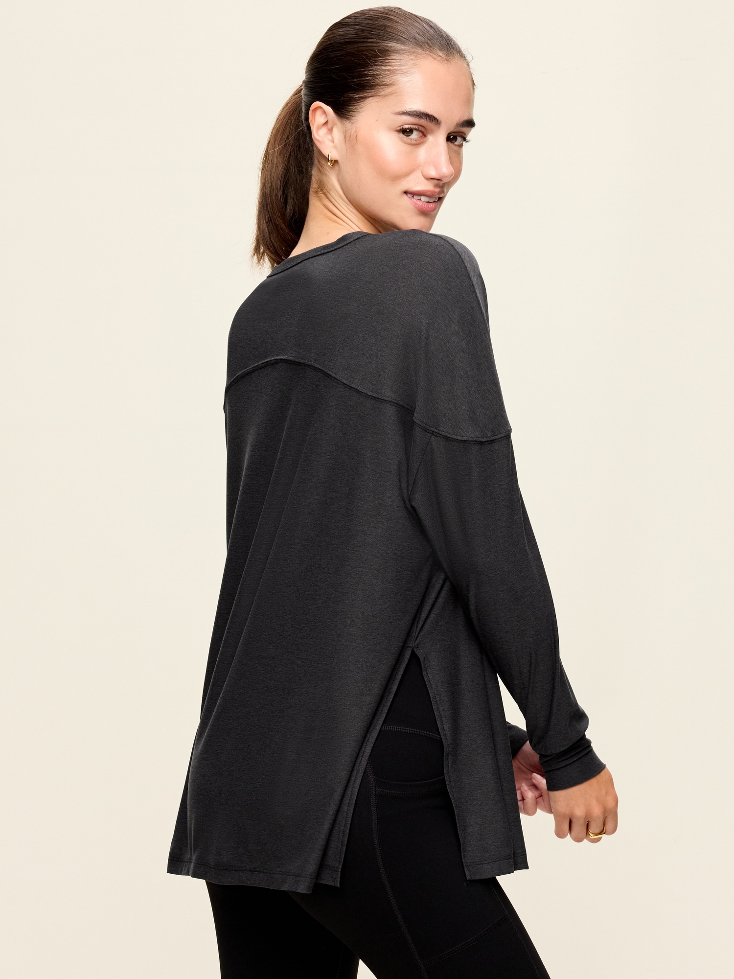 CloudMotion Long-Sleeve Tunic
