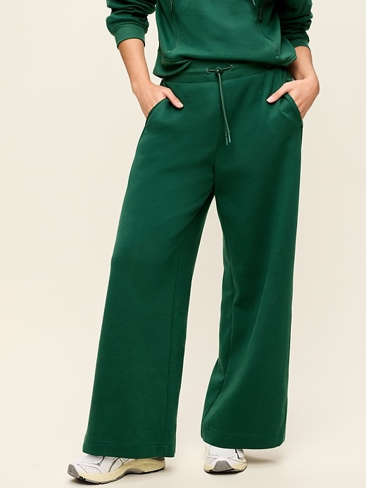 Image number 5 showing, Extra High-Waisted Dynamic Fleece Wide-Leg Sweatpants