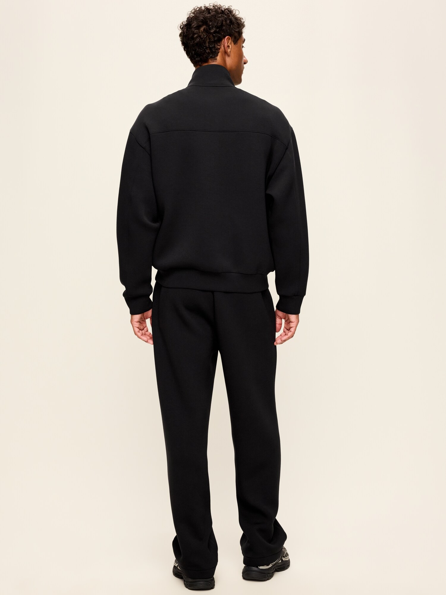 Мужские брюки Old Navy Bounce Fleece Baggy Sweatpants, цвет: Чёрный — фото 3