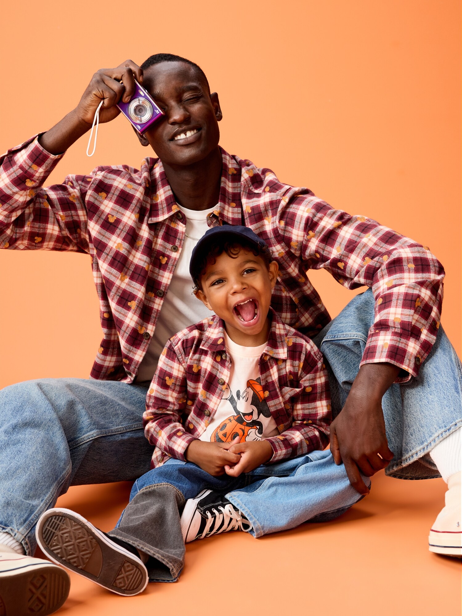 Детская рубашка Old Navy x Disney Mickey Mouse Oversized Flannel Gender-Neutral, цвет: Клетчатый — фото 6