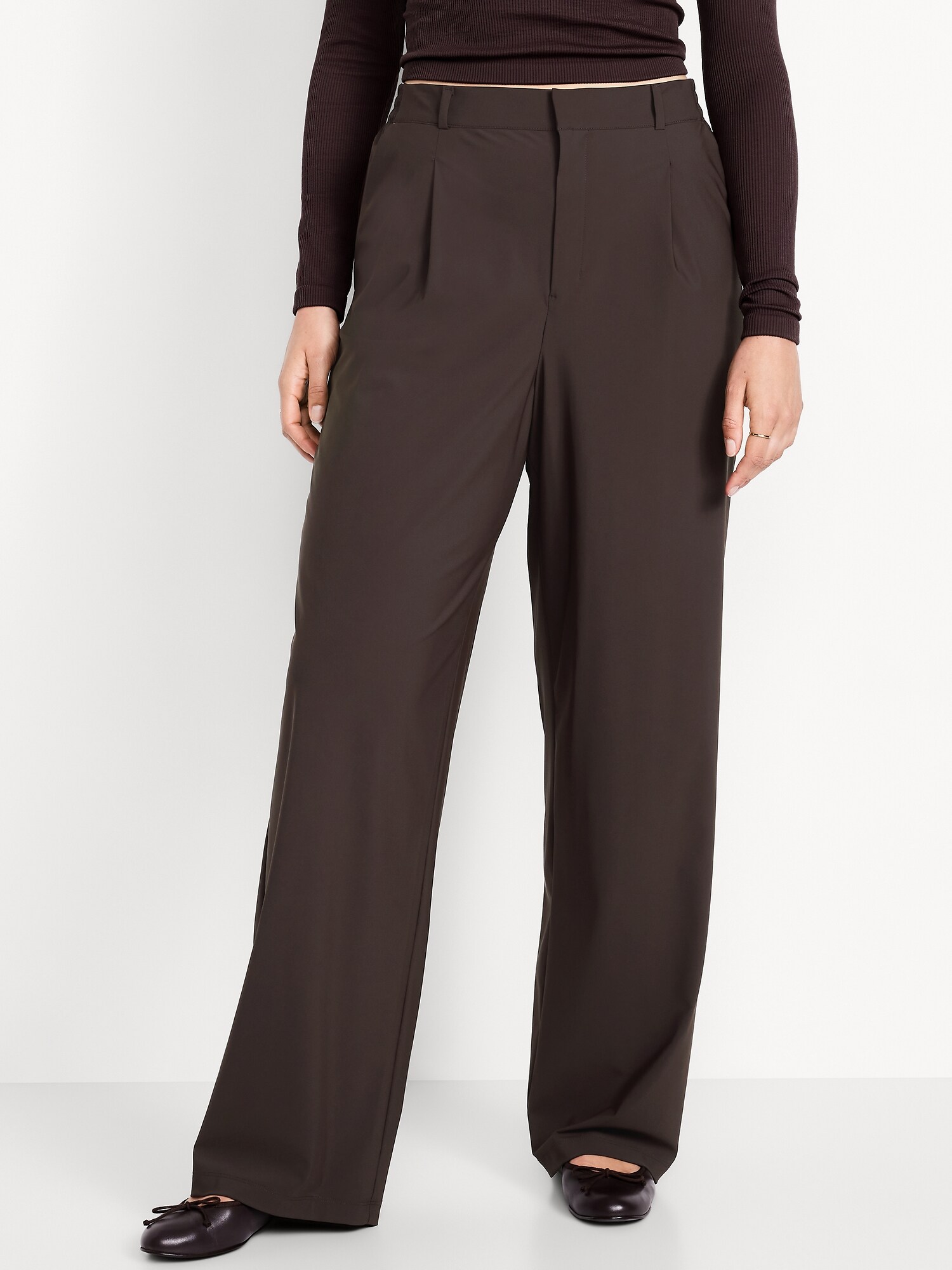 Женские брюки Old Navy High-Waisted SleekTech Trouser, цвет: Чёрный кофейный — фото 5