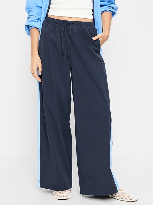 High-Waisted TrekTech Lightweight Woven Active Pants | Old Navy