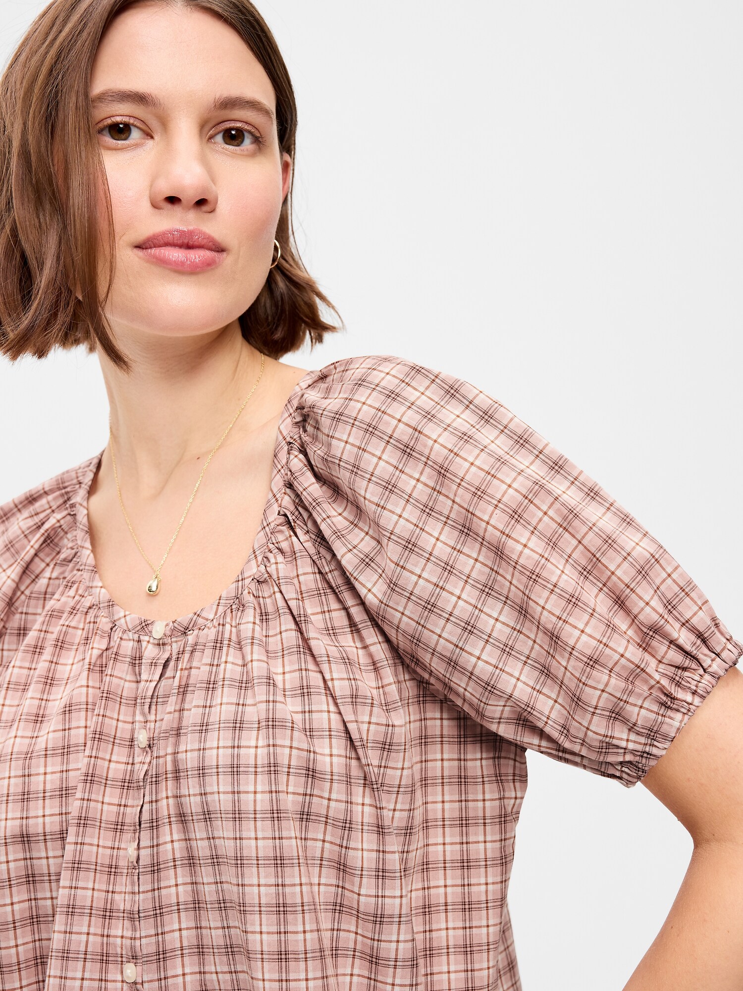Женский топ Old Navy Short-Sleeve Button-Front Plaid Top, цвет: Розовый клетчатый — фото 4