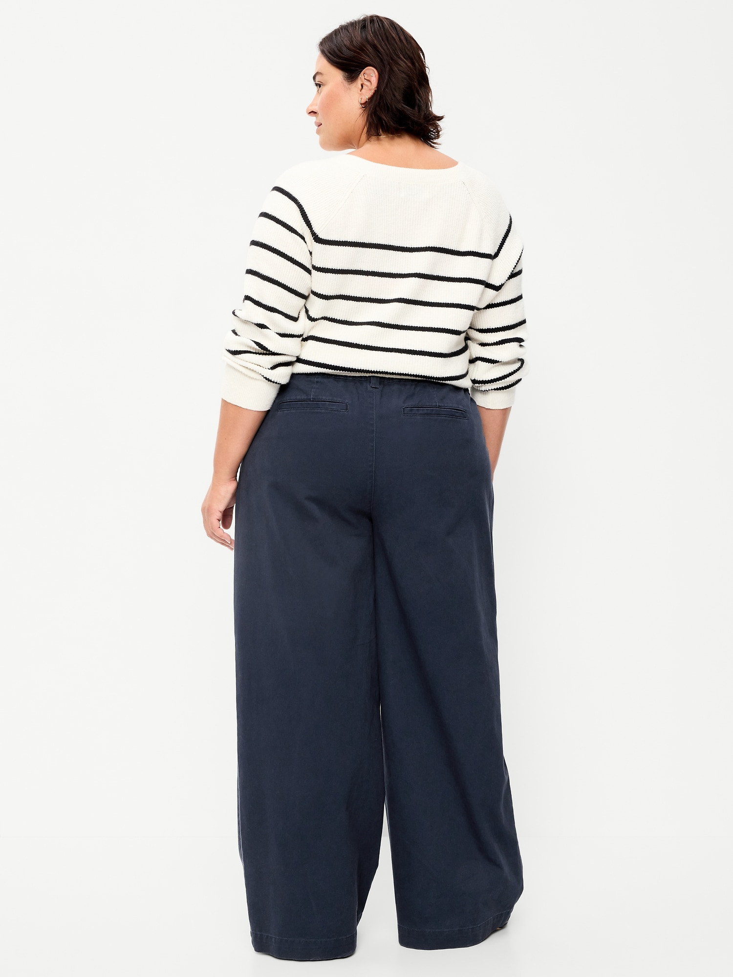 Mid-Rise Pleated Wide-Leg Pants