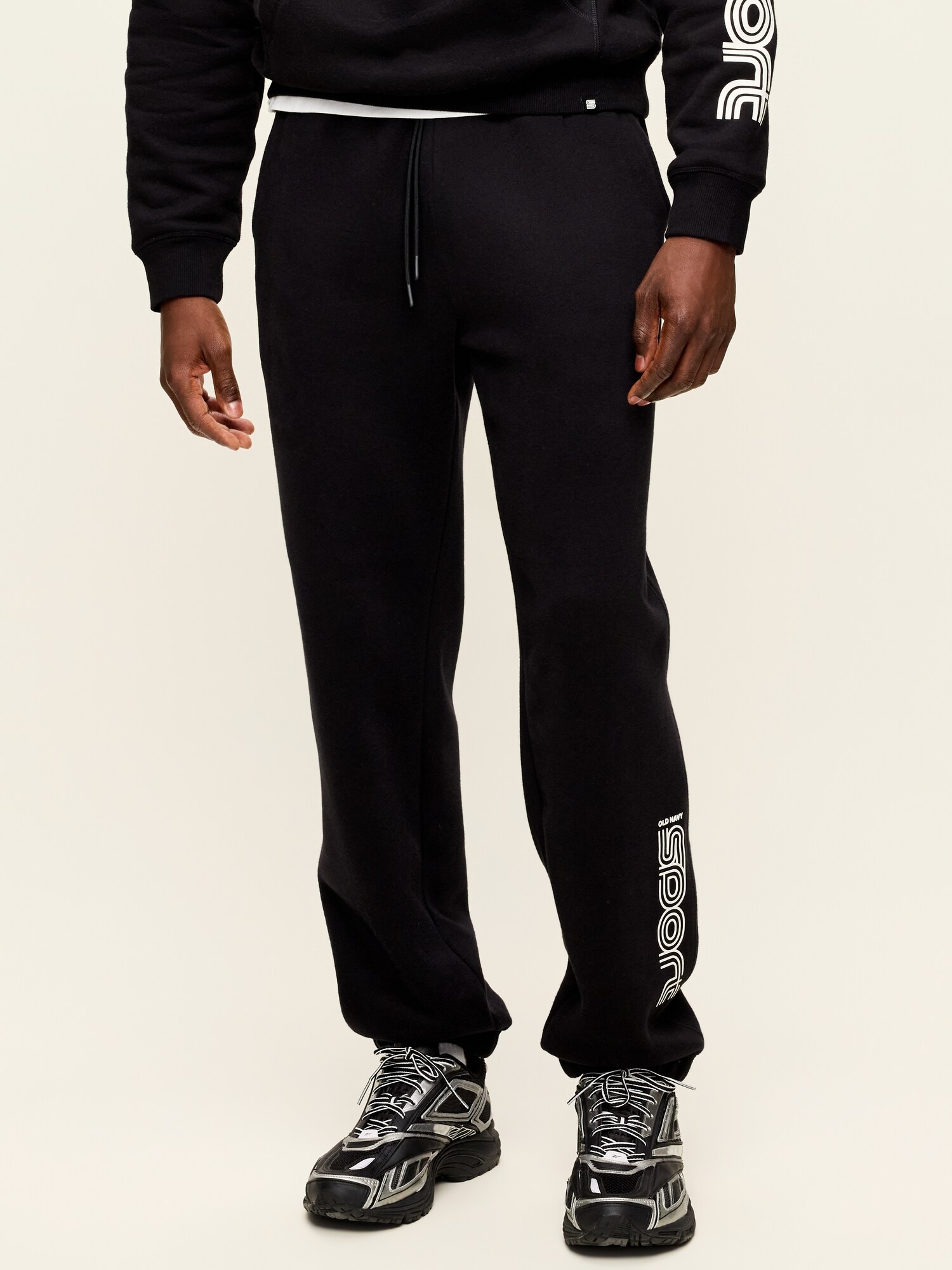 Мужские брюки Old Navy Baseline Fleece Jogger Sweatpants, цвет: Чёрный