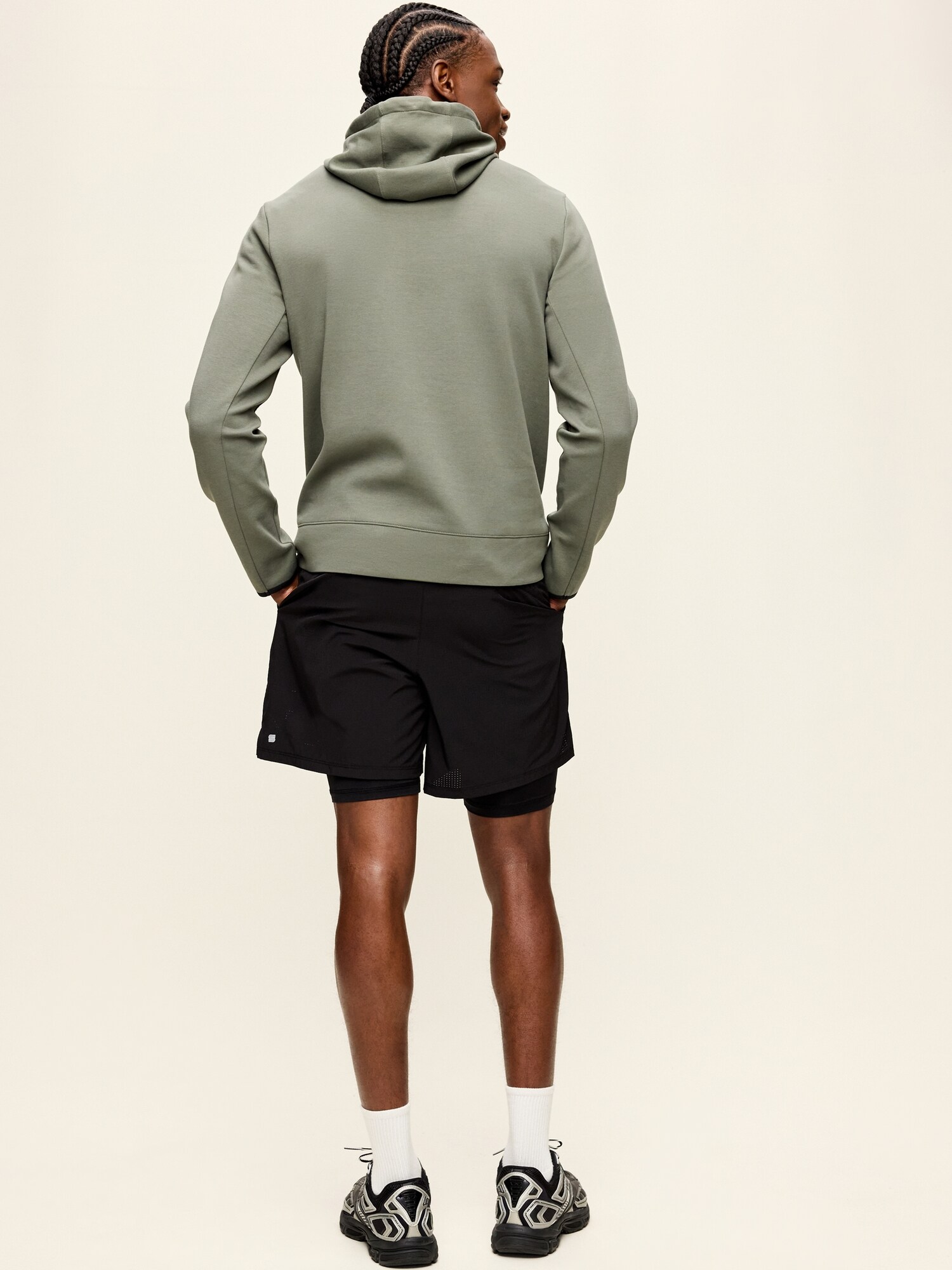 Мужские шорты Old Navy 2-In-1 Performance Run Shorts -- 5-inch inseam, цвет: Чёрный — фото 5