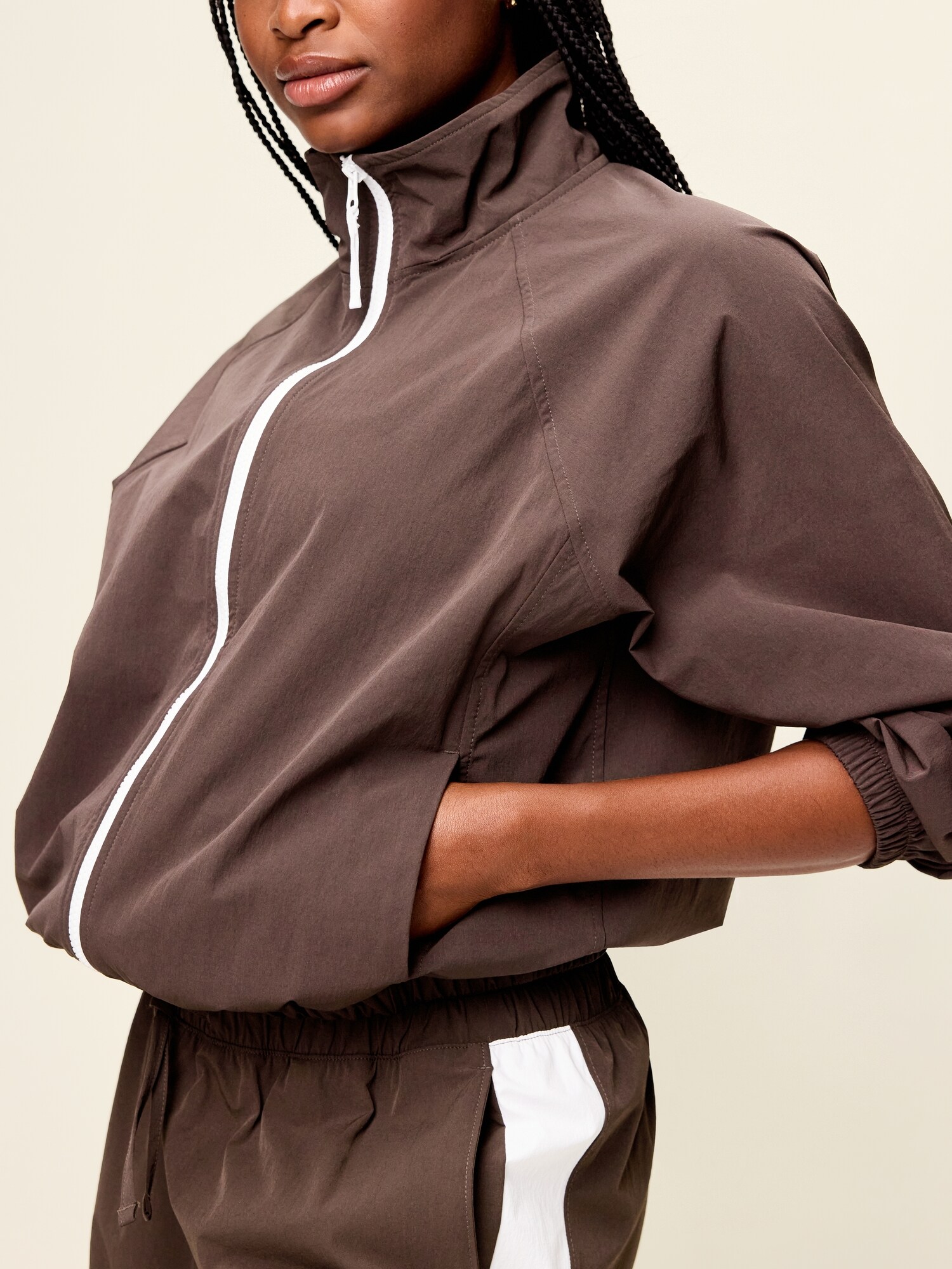 Женская куртка Old Navy TrekTech Oversized Jacket, цвет: Чёрный кофейный — фото 4