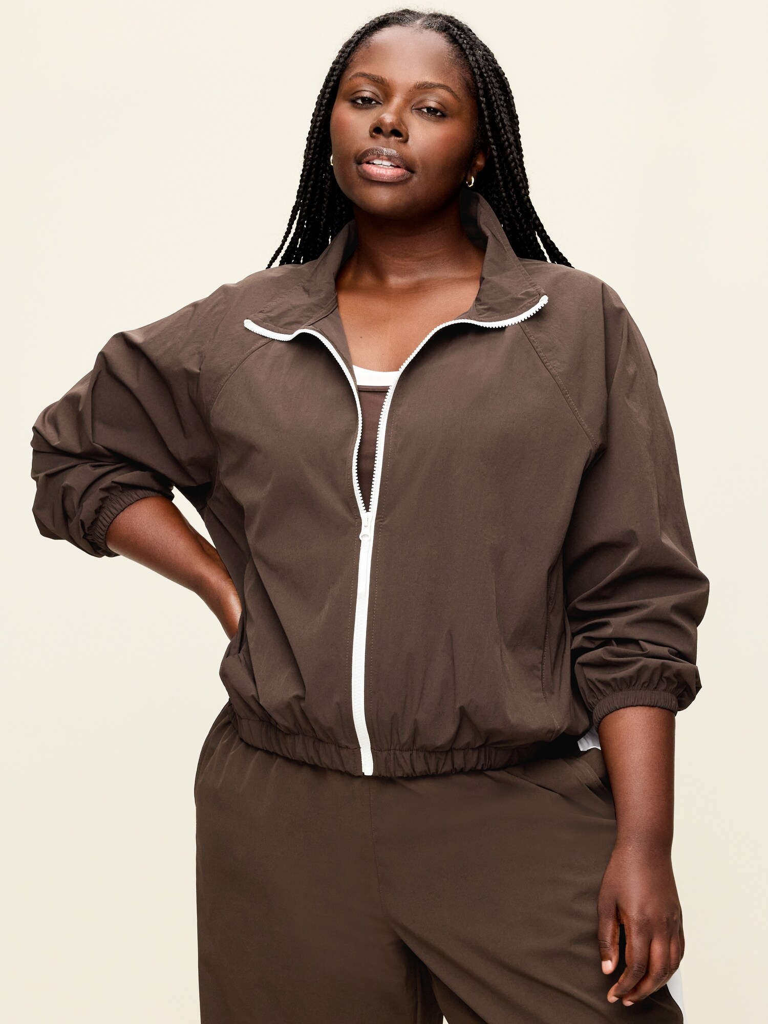 Женская куртка Old Navy TrekTech Oversized Jacket, цвет: Чёрный кофейный — фото 5