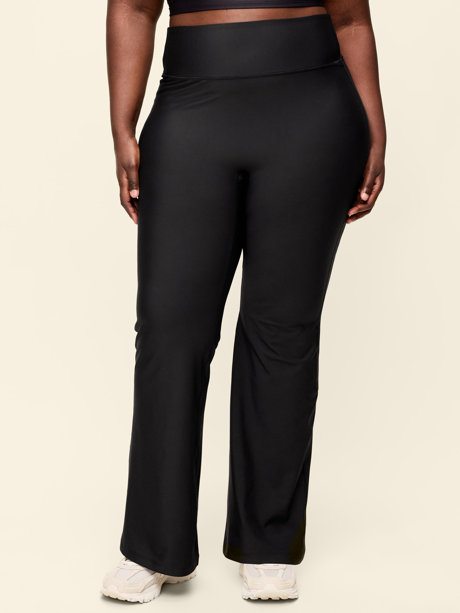 Extra High-Waisted PowerSoft Boundless Flare Leggings – No Front Seam