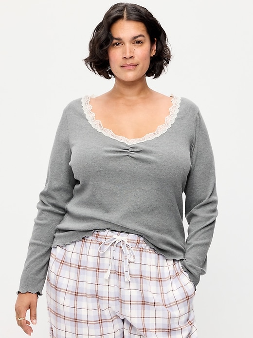 Long-Sleeve Lace Trim T-Shirt | Old Navy