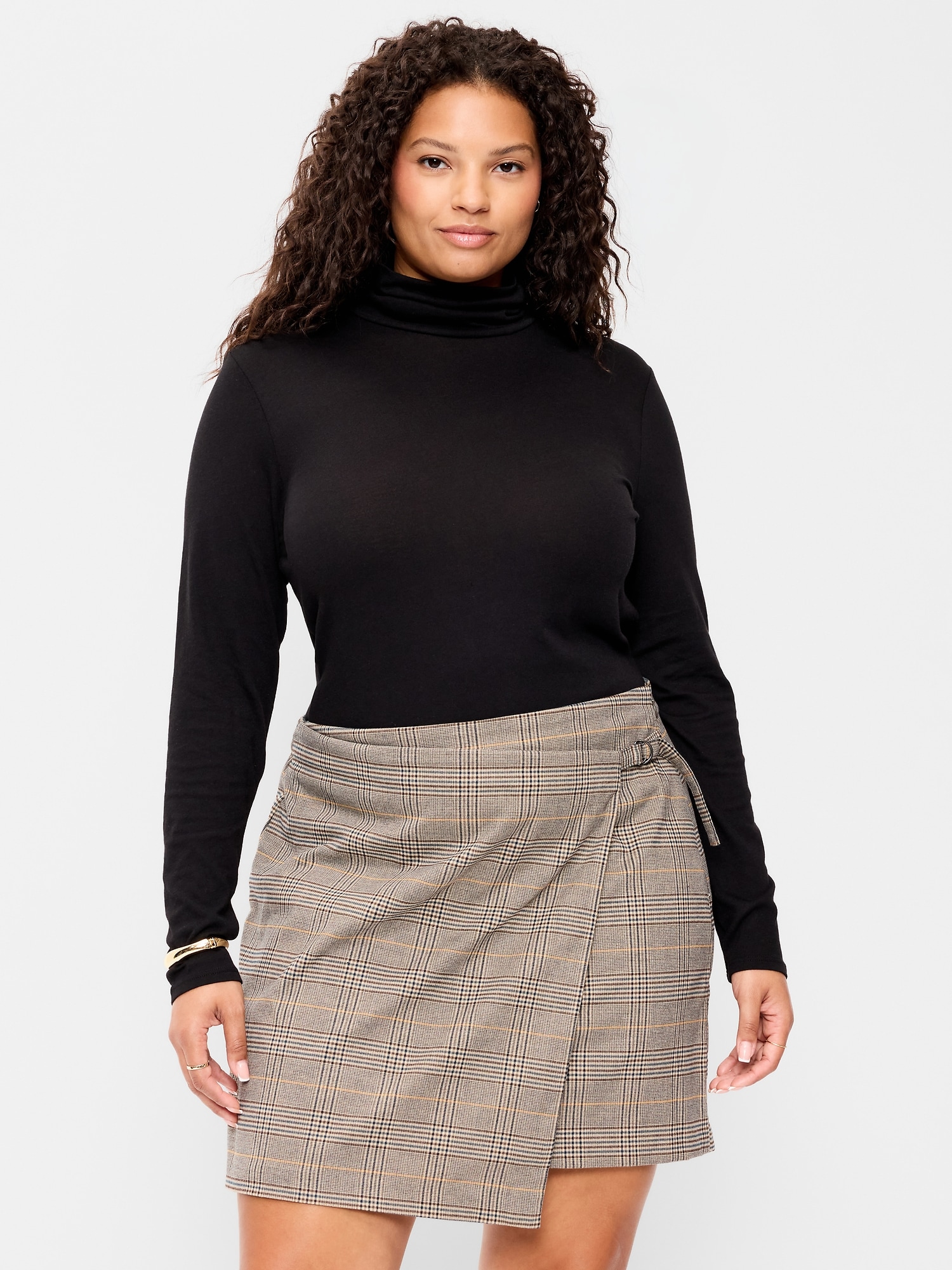 Slim-Fit Ribbed Turtleneck