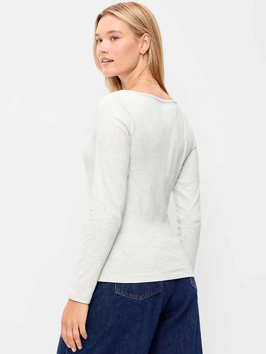 Snug Long-Sleeve Boatneck T-Shirt | Old Navy