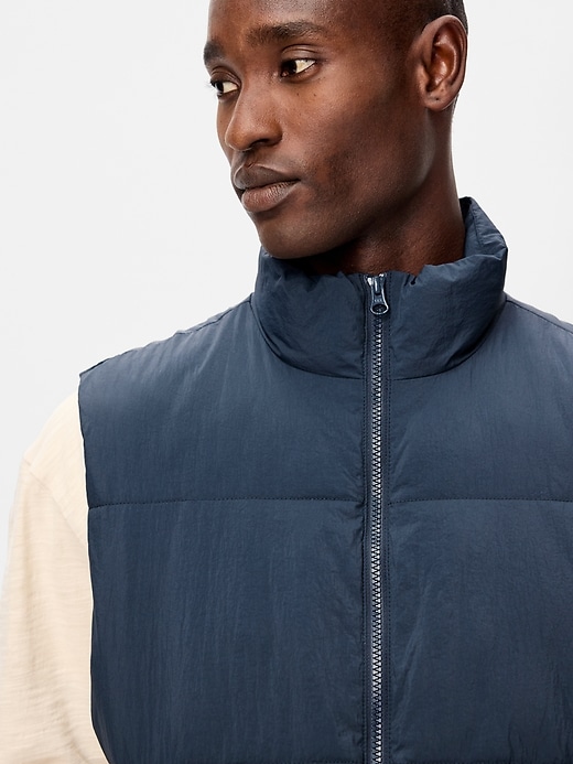 Frost-Free Water-Resistant Puffer Vest | Old Navy