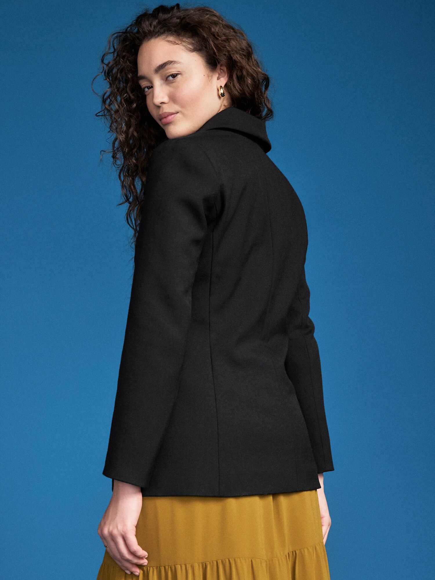 Женский приталенный блейзер Old Navy x Altuzarra, цвет: Чёрный — фото 2