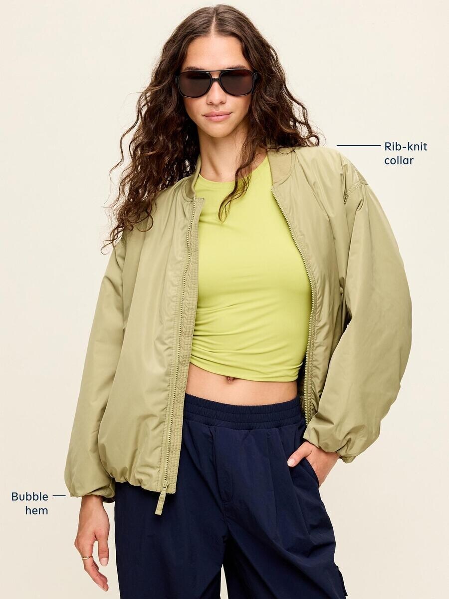 Женская куртка Old Navy Water-Resistant Oversized Bubble-Hem Zip Bomber, цвет: Чёрный — фото 5