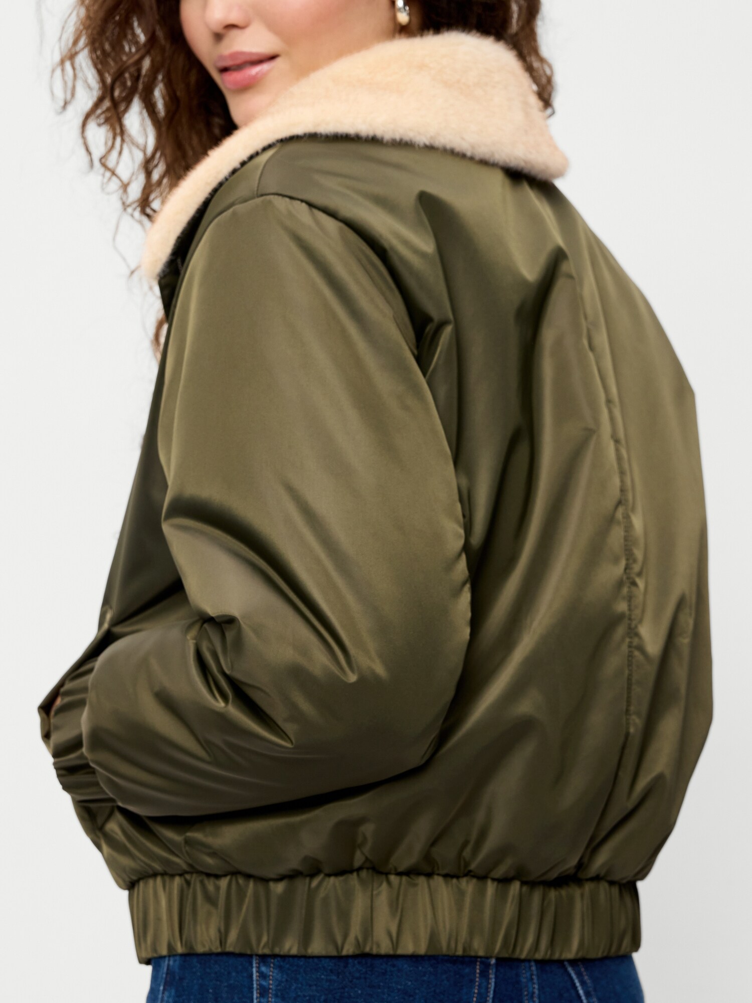 Женская куртка-бомбер Old Navy Utility с воротником из искусственного меха, цвет: Dill Caper — фото 6