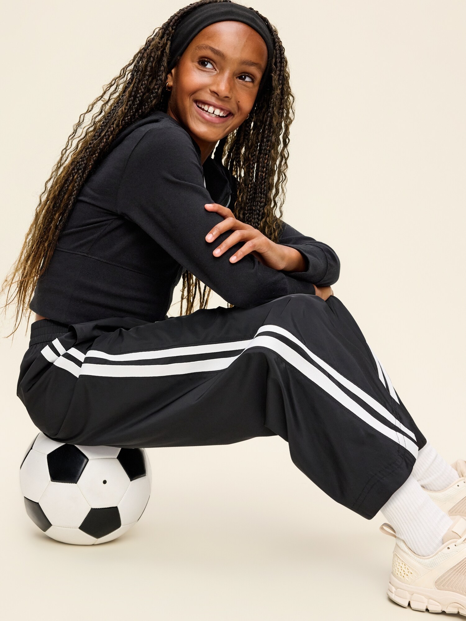 Брюки Old Navy High-Waisted Track Pants для девочек, цвет: Чёрный — фото 4