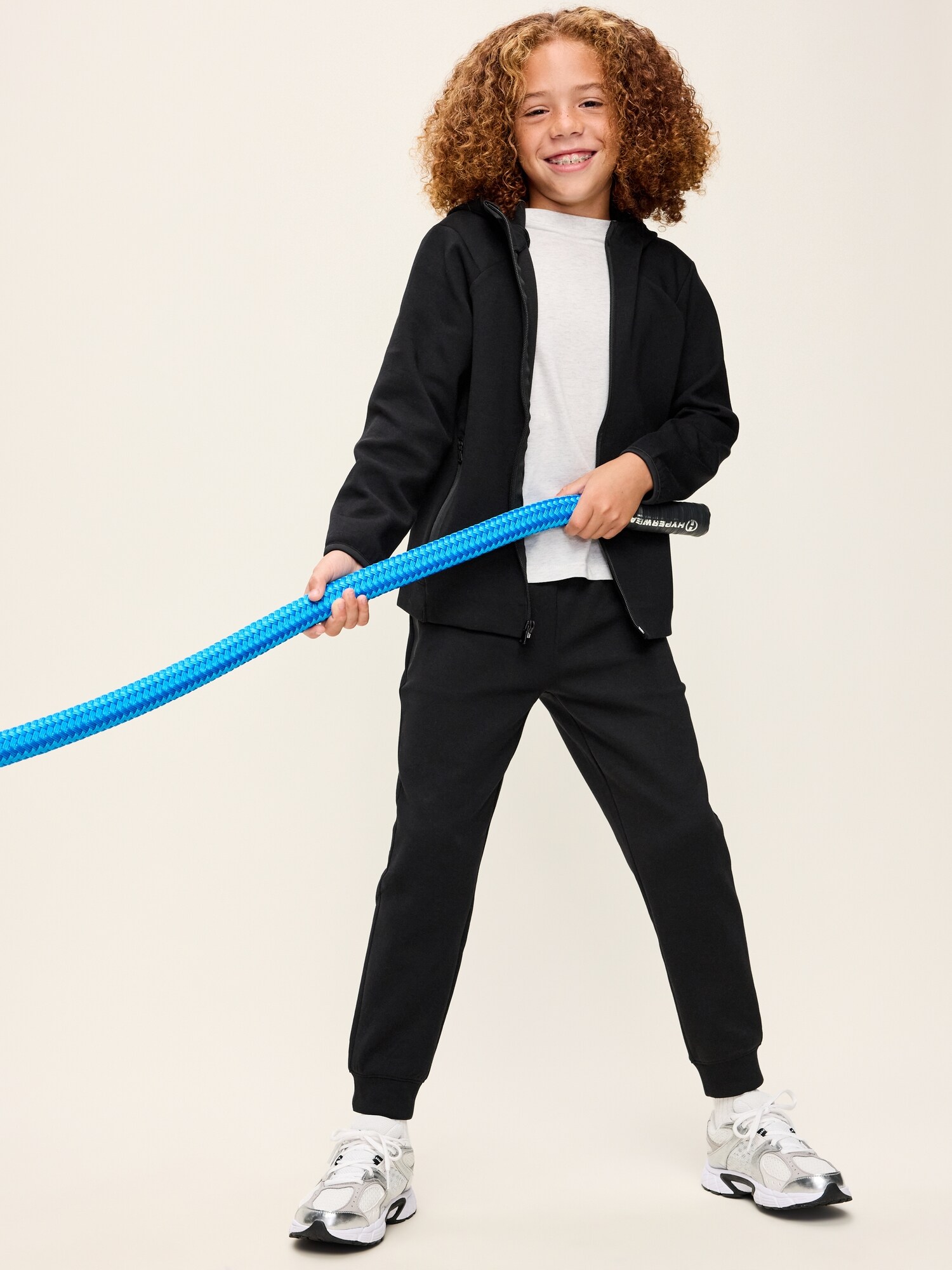 Детский комплект для мальчиков Old Navy Dynamic Fleece: худи на молнии и джоггеры, цвет: Чёрный — фото 3