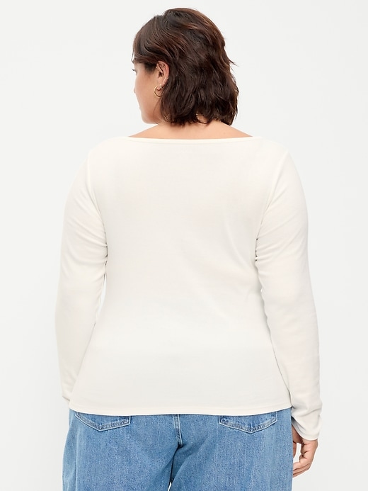 Snug Long-Sleeve Boatneck T-Shirt | Old Navy