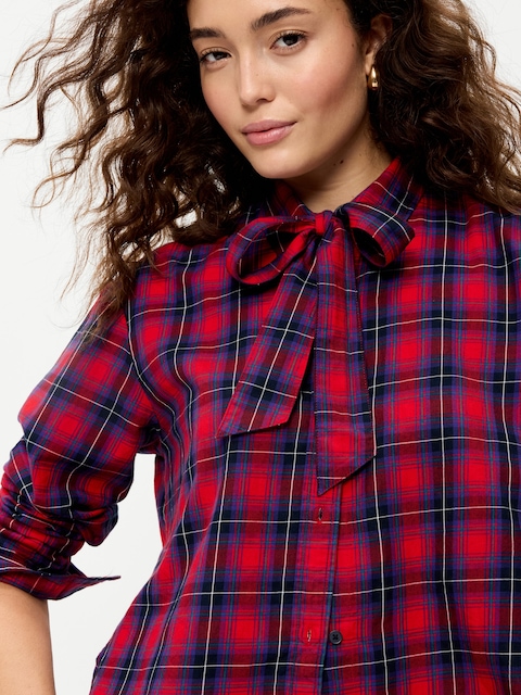 Long-Sleeve Tie-Neck Button-Down Shirt