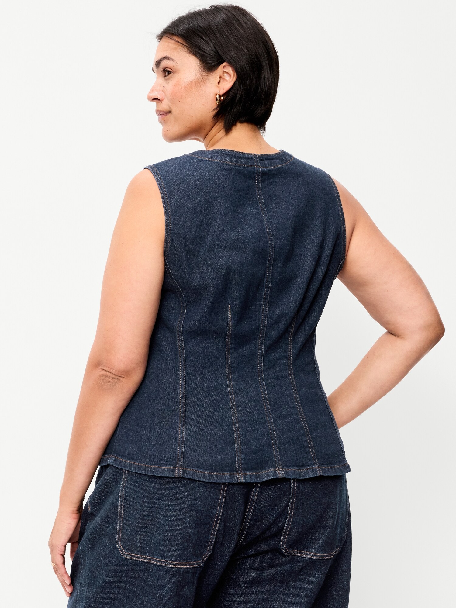 Fitted Sleeveless Button-Front Top